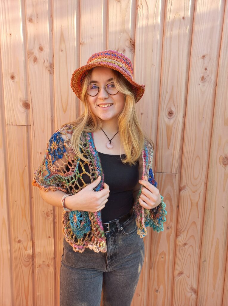 étole au crochet en laine Noro laines aquareve