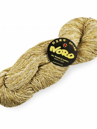 Pelote de laine beige marque Kumo de Noro