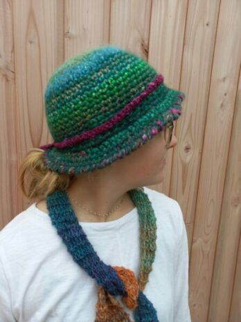 chapeau vert laines aquarêve