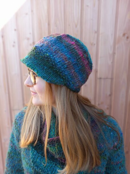 casquette assortie au pull bandana cyochin laines aquarêve