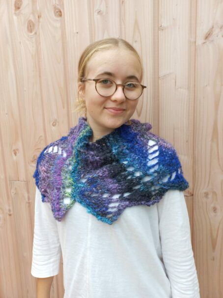 col flower bed shaggy bleu laines aquarêve