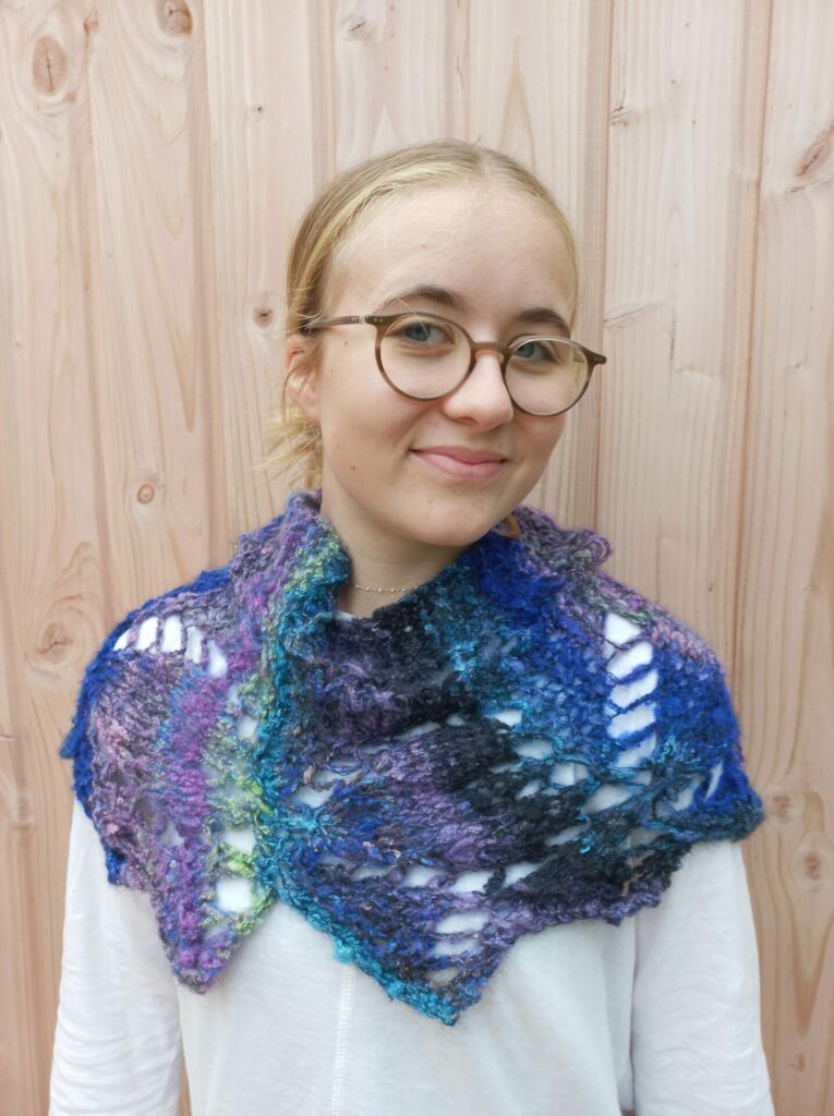 col flower bed shaggy dentelle bleu laines aquarêve