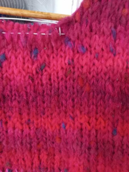 pull en pouffe louisa harding version rose fuschia laines aquareve