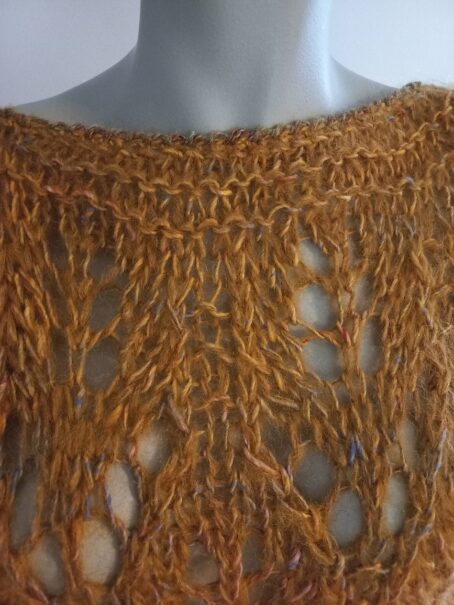 pull dentelle gothique laines aquareve