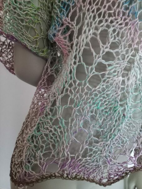 pull dentelle détail lin et noro laines aquareve