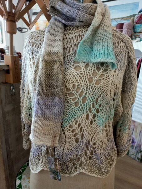 pull dentelle laines aquareve